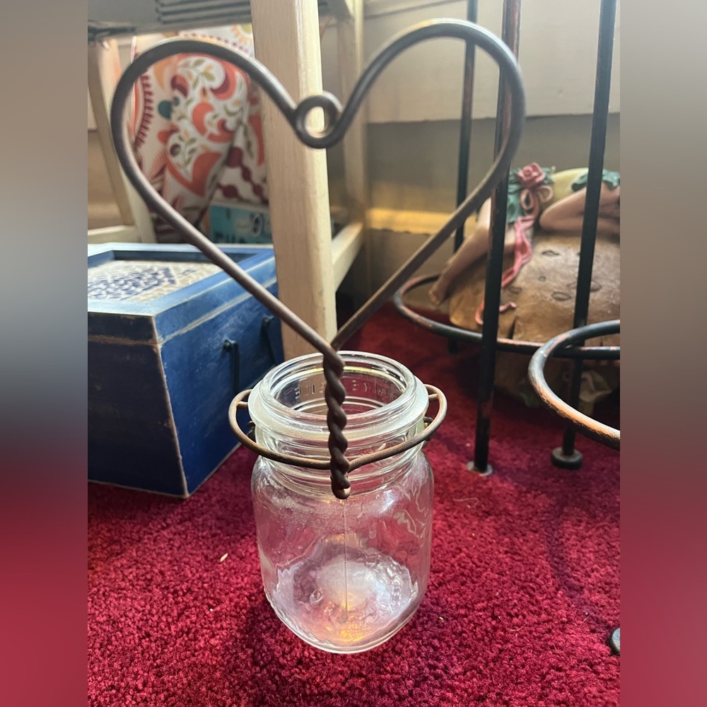 💐Heart-Shaped Metal and Glass jar